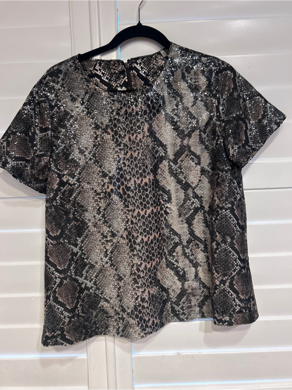 Elie Tahari Snakeskin Sequin Short Sleeved Top Black Cream Multi Size Medium